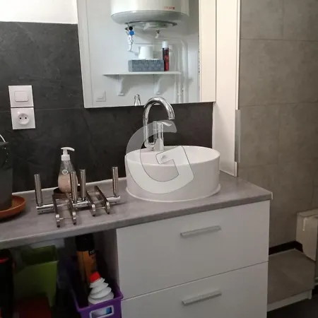 Cosy, 4 Pers, Terrasse Et Parking, 300m Clemenceau, Pres Commerces, Sur - Fr-1-357-285 Apartament
