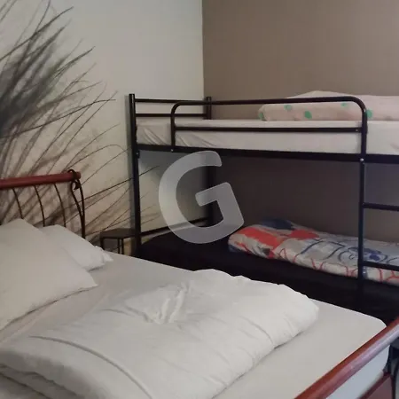 Cosy, 4 Pers, Terrasse Et Parking, 300m Clemenceau, Pres Commerces, Sur - Fr-1-357-285 Apartment *