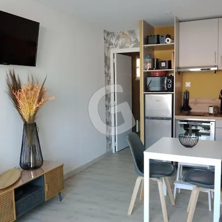 Apartment Cosy, 4 Pers, Terrasse Et Parking, 300m Clemenceau, Pres Commerces, Sur - Fr-1-357-285 *